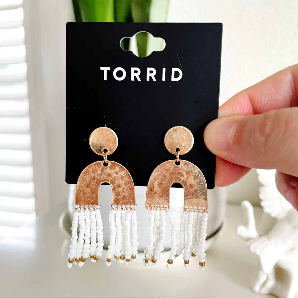 NEW Torrid Gold Beaded Arch Statement EarringS - Picture 2 of 5